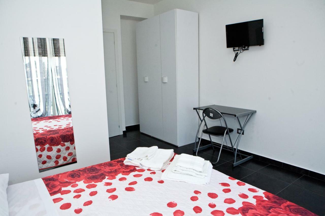 B&B Etna'S Tourist Catania Bagian luar foto