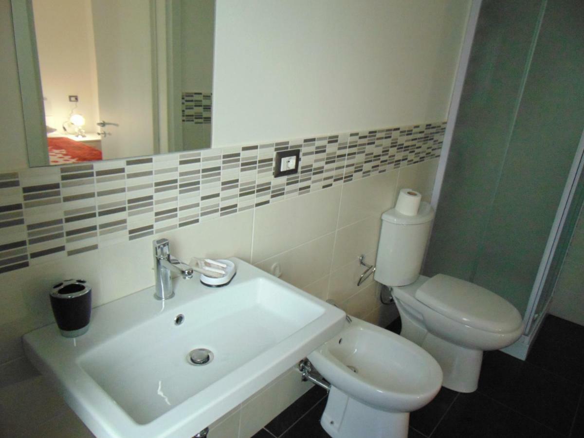 B&B Etna'S Tourist Catania Bagian luar foto