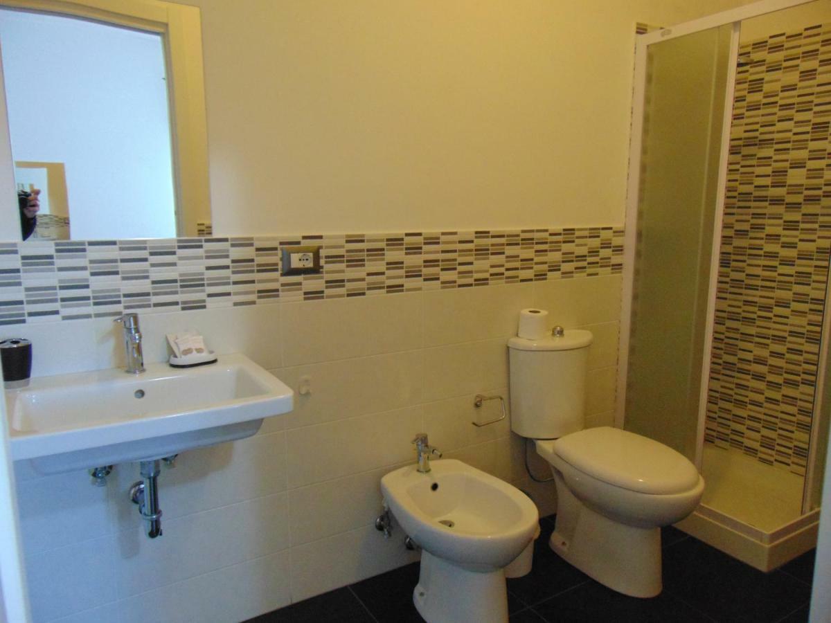 B&B Etna'S Tourist Catania Bagian luar foto
