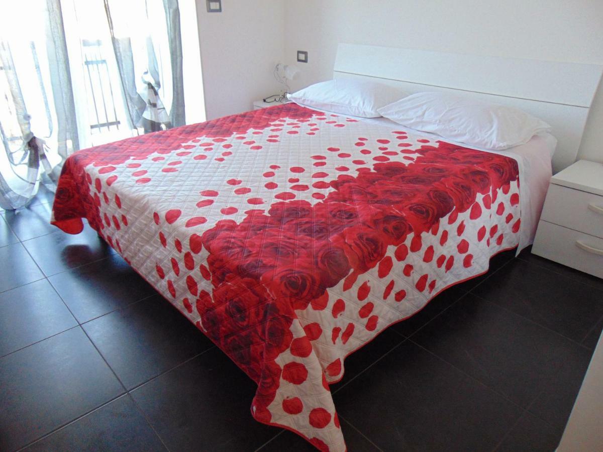 B&B Etna'S Tourist Catania Bagian luar foto